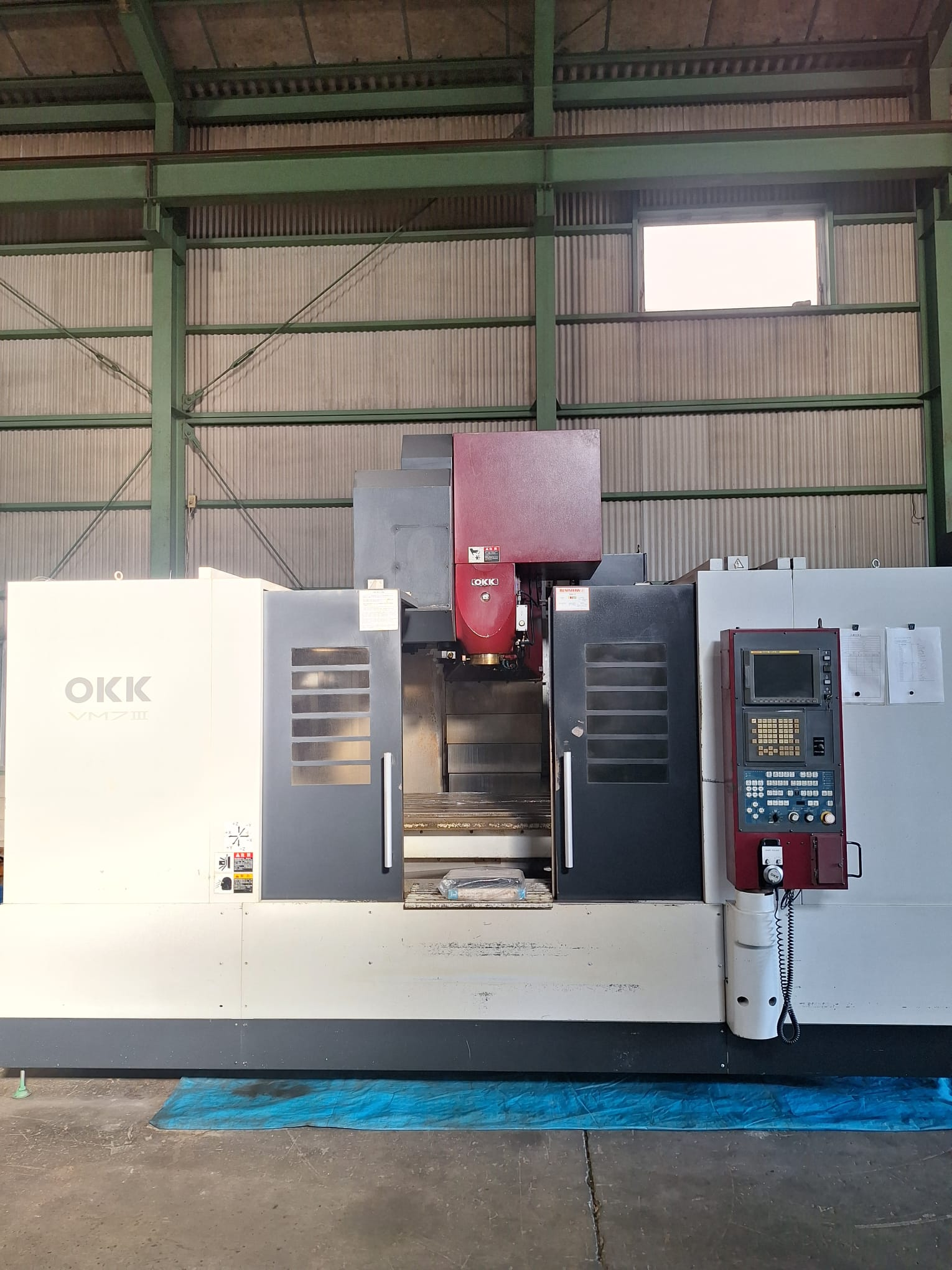 Okk VM7-3 Vertical Machining Center ( VMC ) (Used, 2004) — Japan